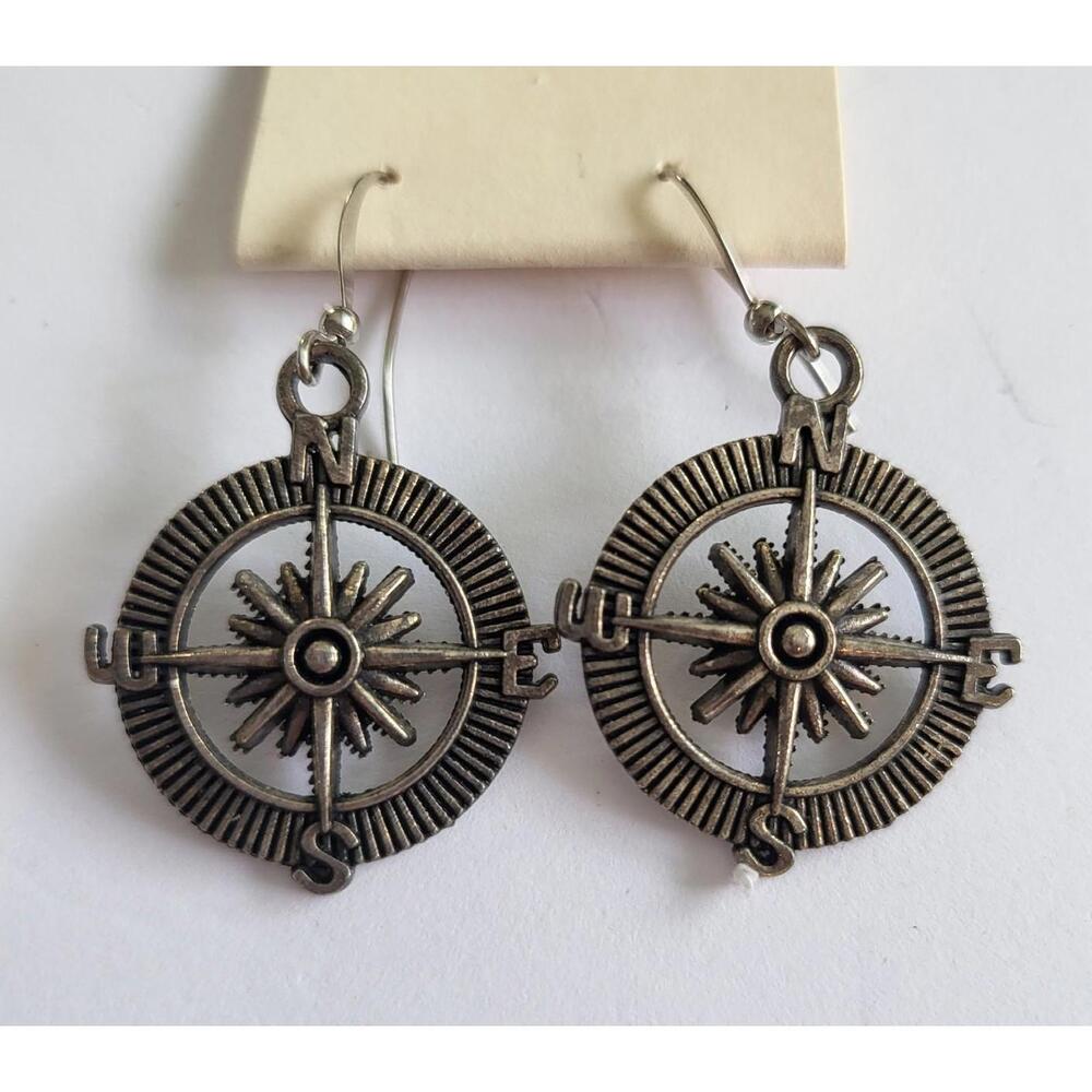 Compass Earrings - Picture 2 of 4